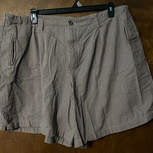 24w White Stag Womens Dress Shorts With Small Plaid Print